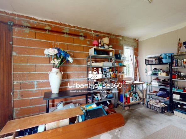 Lumineuse-Villa-garage3