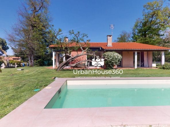 Lumineuse-Villa-piscine23