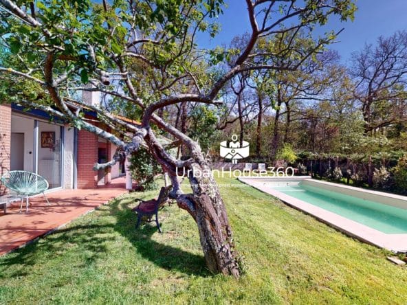 Lumineuse-Villa-piscineprunus