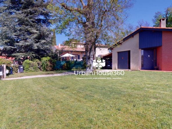 Lumineuse-Villa-portailallee